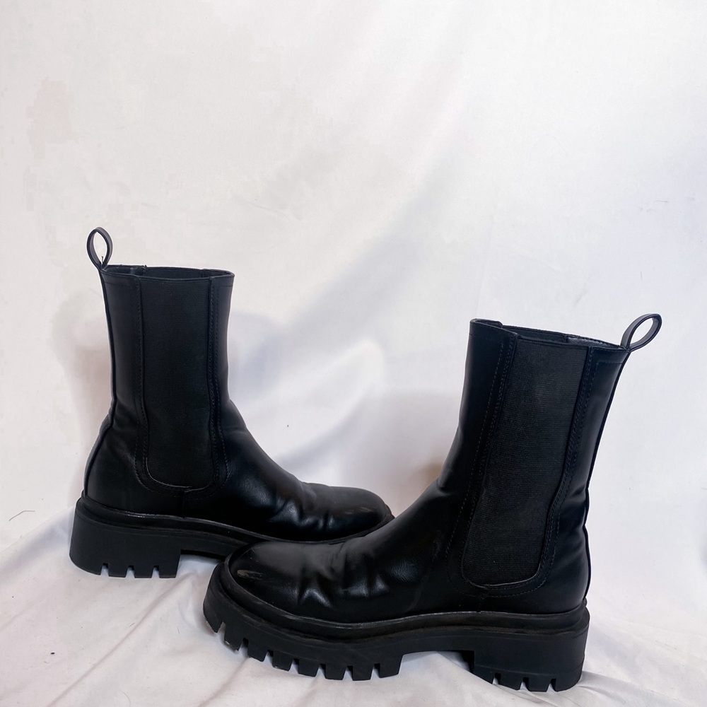 Boot- Black - Picture 3 of 6